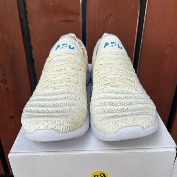 NIB APL Techloom Wave Womens Sneakers Creamy White Sizes 9.5 - Picture 3 of 6